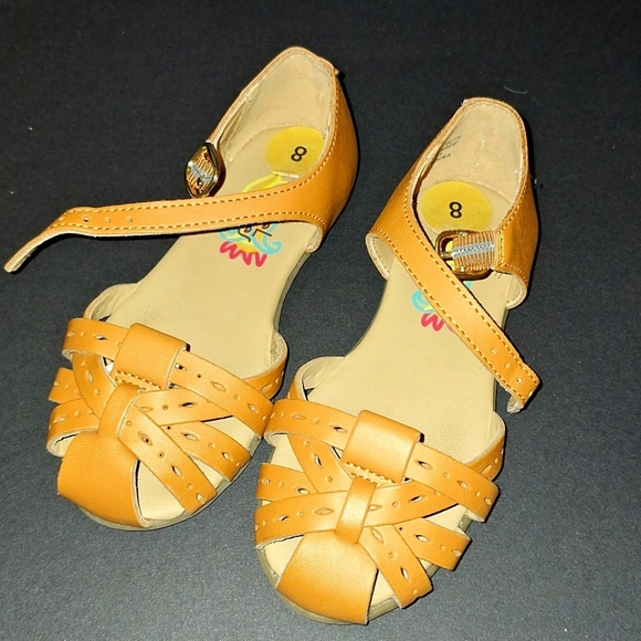 Girls' Sandles - Picture 1 of 4